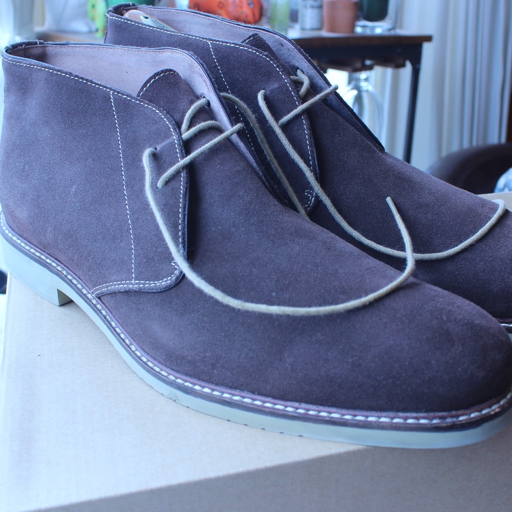 BANANA REPUBLIC LEATHER BOOTS